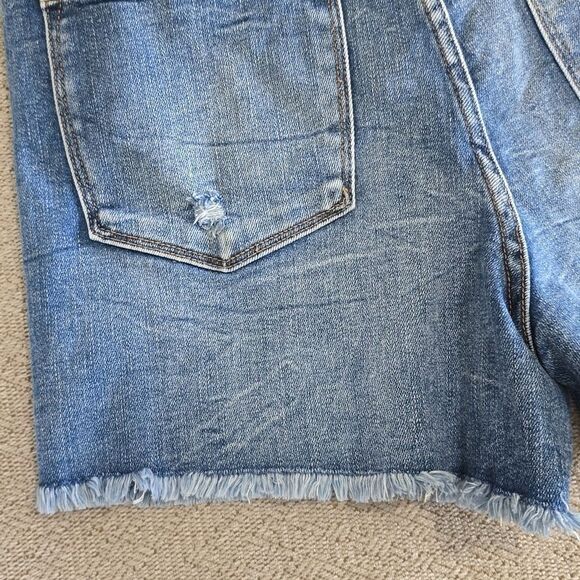 Judy Blue High Rise High Rise Cut Off Frayed Hem Denim Jean Shorts - Size Large - Picture 7 of 14